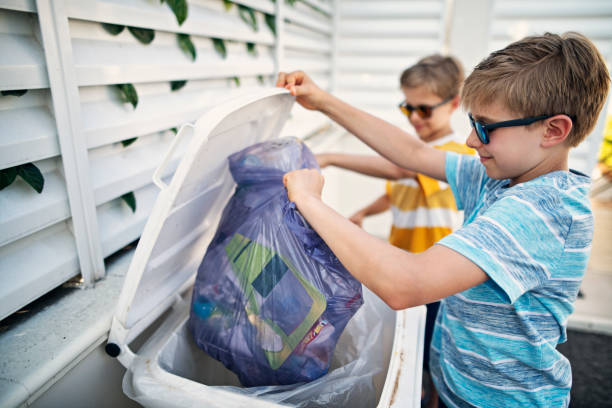 Best Yard Cleanup Services  in Sloan, IA